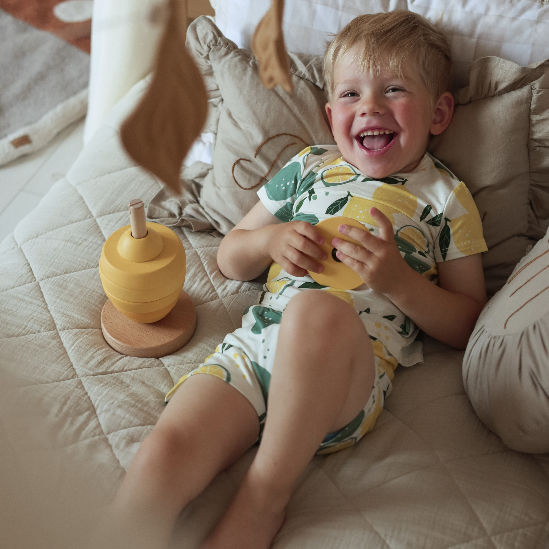 Kort pyjamas för barn Lemons