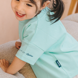Maglietta per bambini oversize color menta con pappagallo Frida