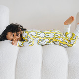 Baby im ZIPSTER x Miffy „Hello Yellow“ Bambus-Strampler