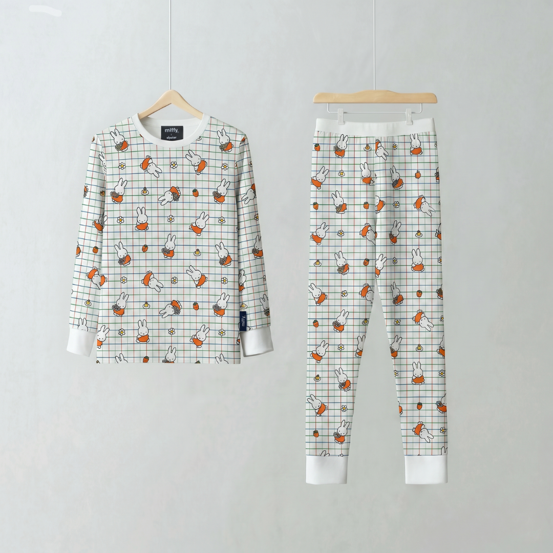 Kinder-Pyjama-Set „Checkered Bloom“ aus Bambus von Miffy, Vorderansicht