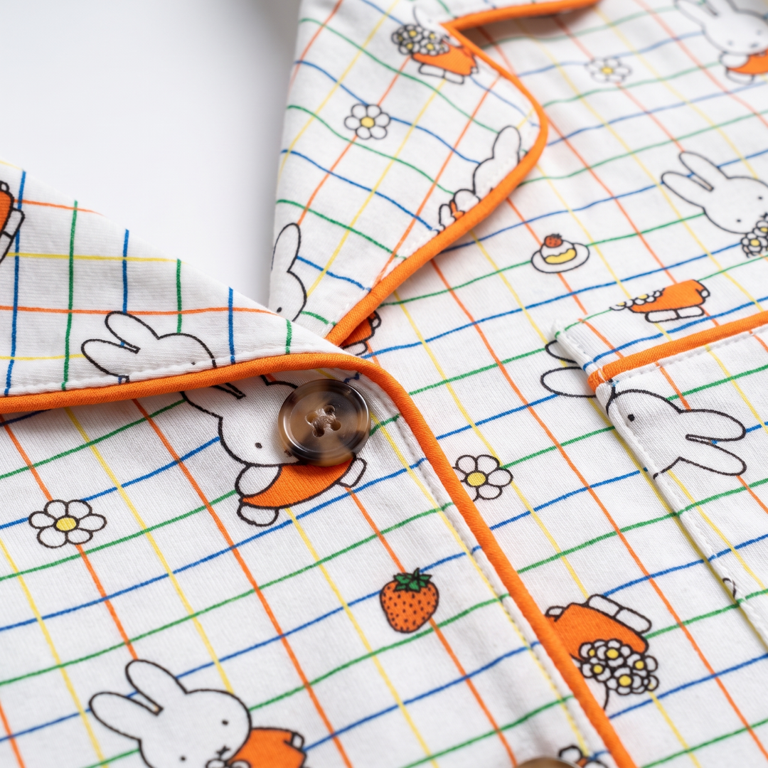 Детали дизайна женского комплекта пижамы из бамбука Miffy Checkered Bloom